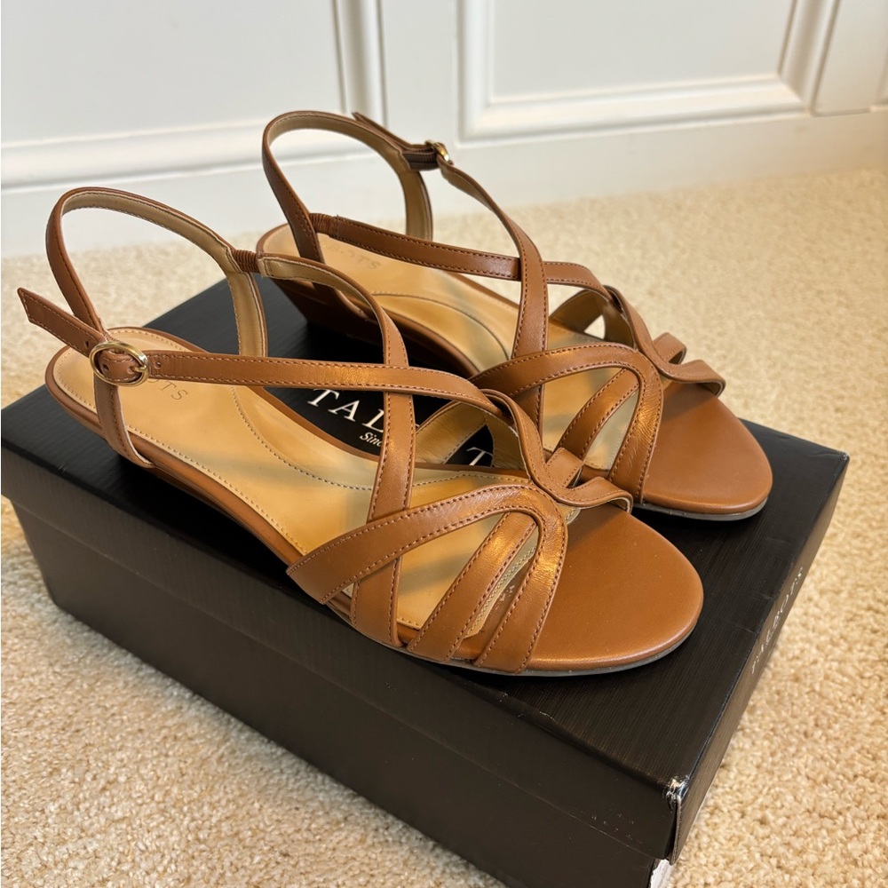 Talbots Tan Leather Sandals with Criss-Cross Design
